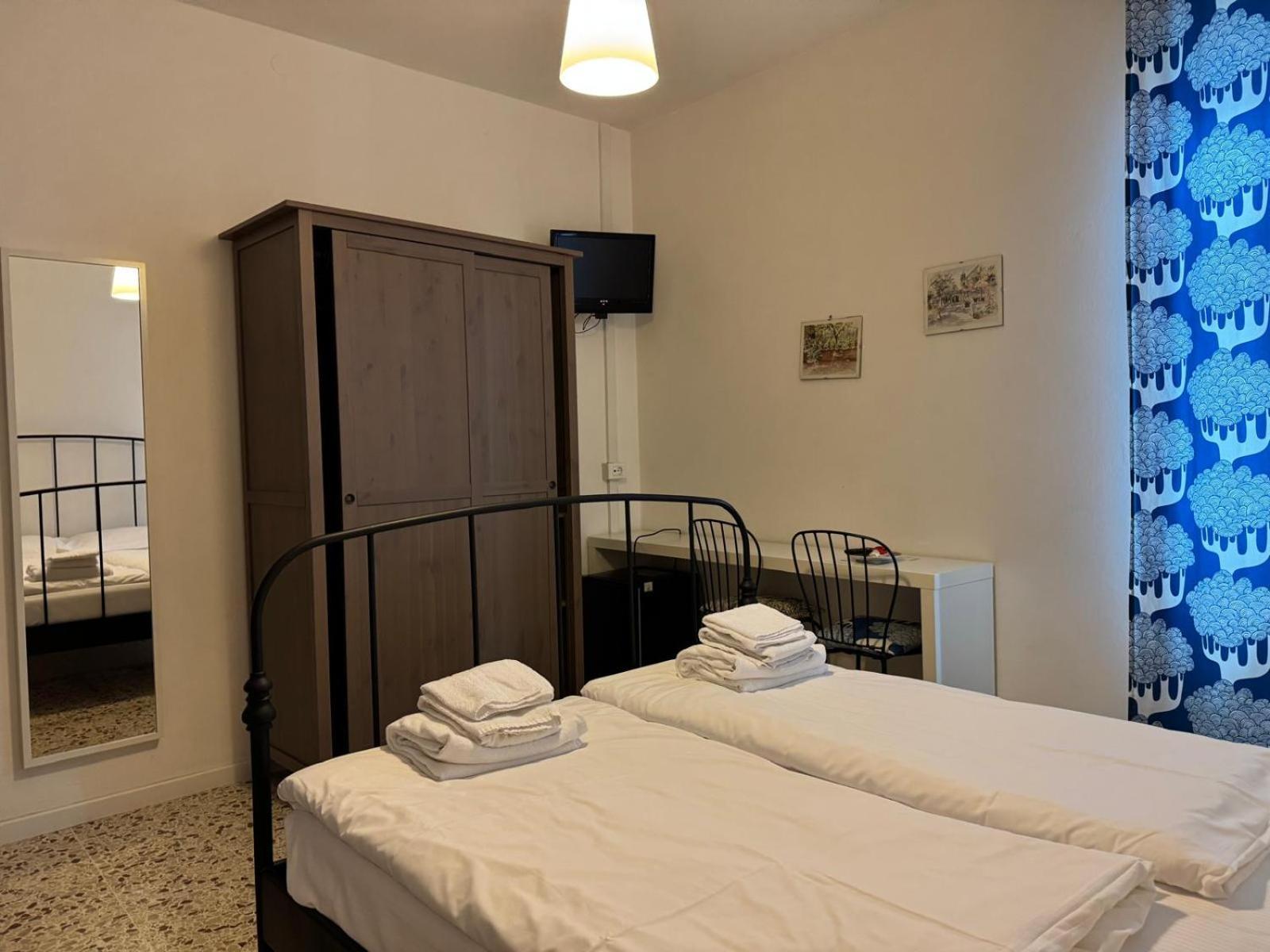 טיניאלה Pra De La Fam B&B מראה חיצוני תמונה